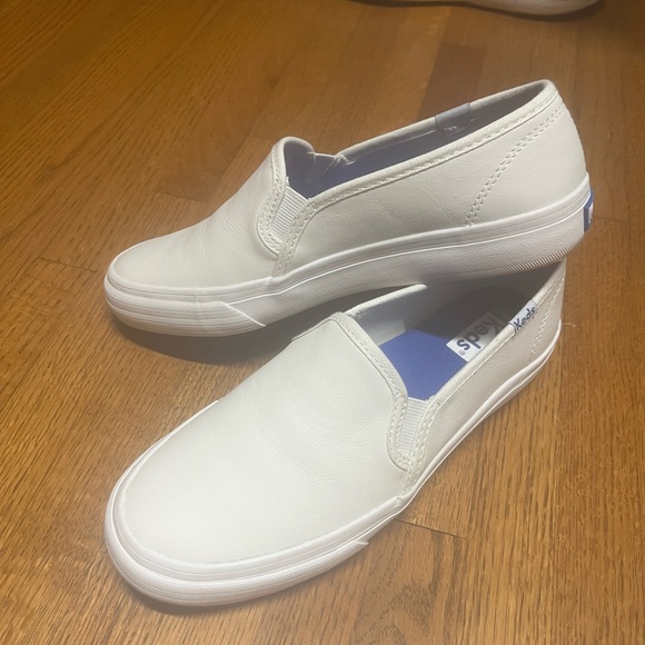 NWOT keds comfort fit white slip on sneakers size 5 1/2 - Picture 2 of 2